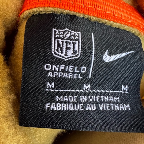 🏈❤️ CHIEFS, NFL, LIGHT TAN, MILITARY HOODIE. MED. Proceeds will go to local vfw - Picture 9 of 10